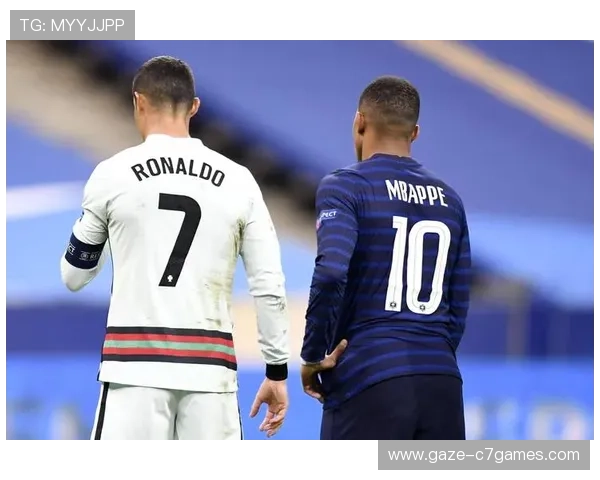 梅西领衔大巴黎冲击欧冠冠军 曼联引援再添新星备战新赛季